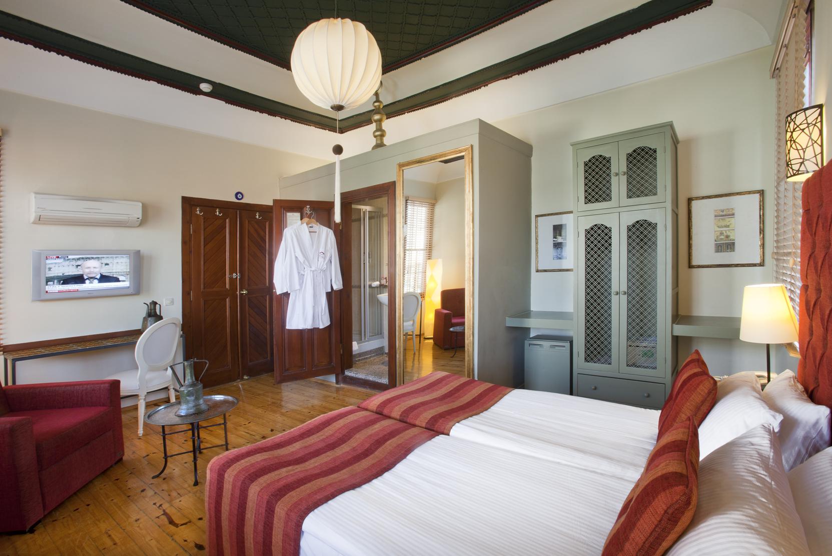 Alp Pasa Hotel Antalya Bagian luar foto